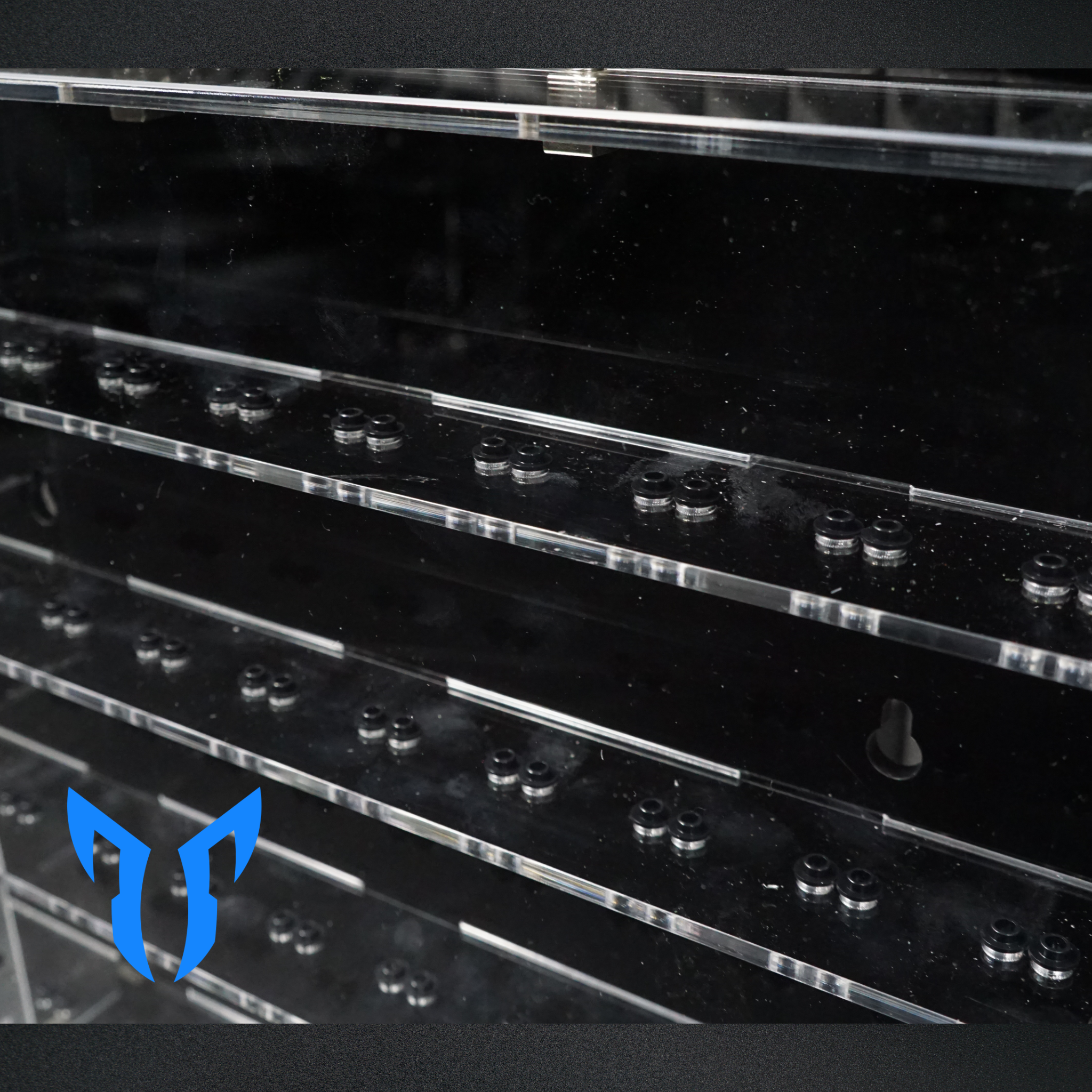 50 Figure Vertical / Wall Mount Display Case