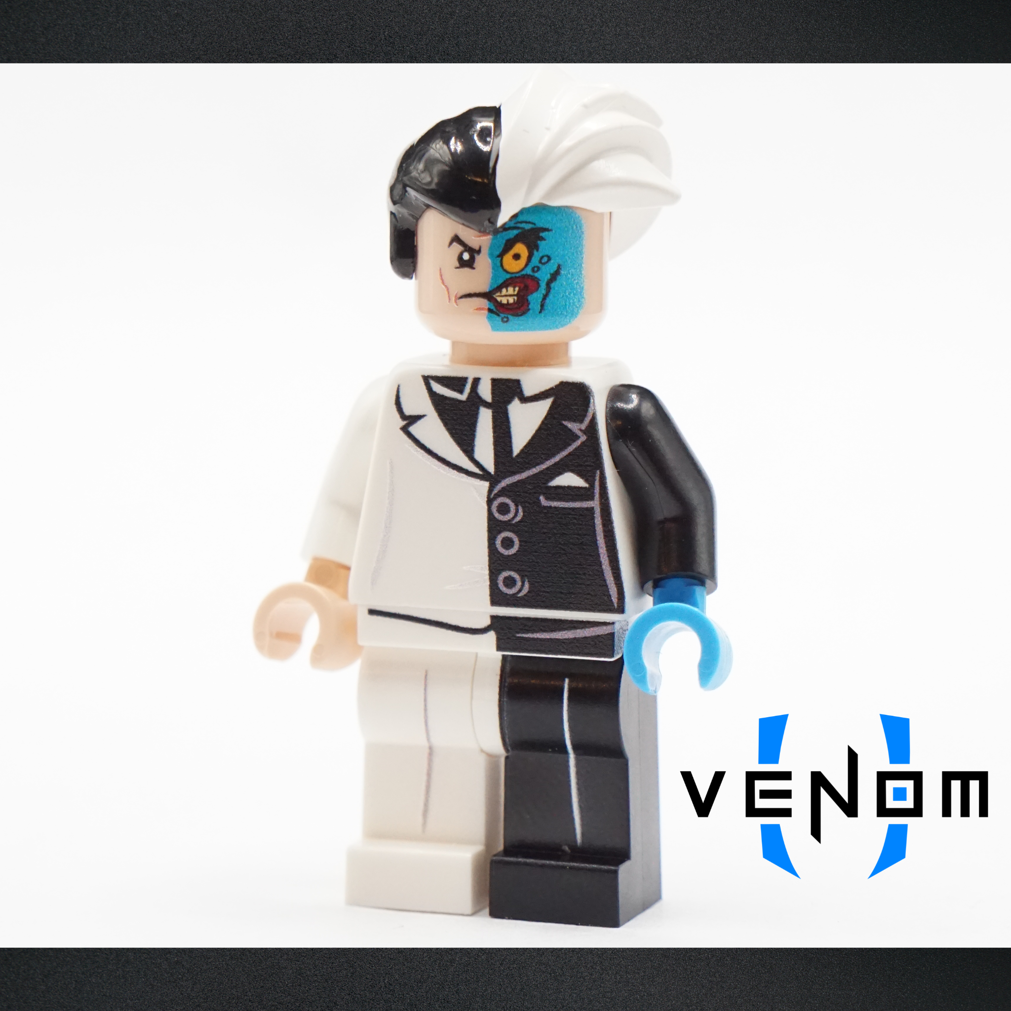 V2 Animated Dual-Faced Villain UV Printed Figure