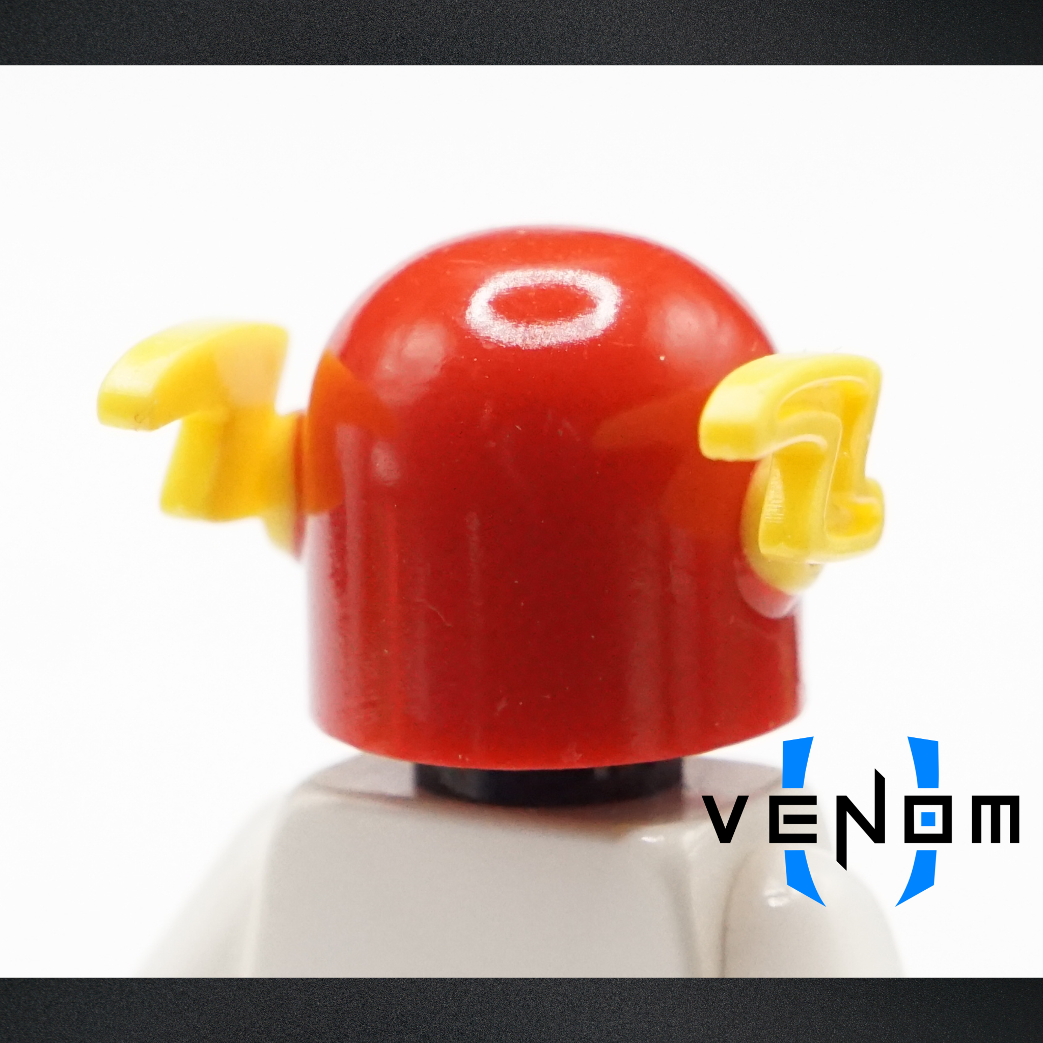 Red Speedster Injection-Like Cowl