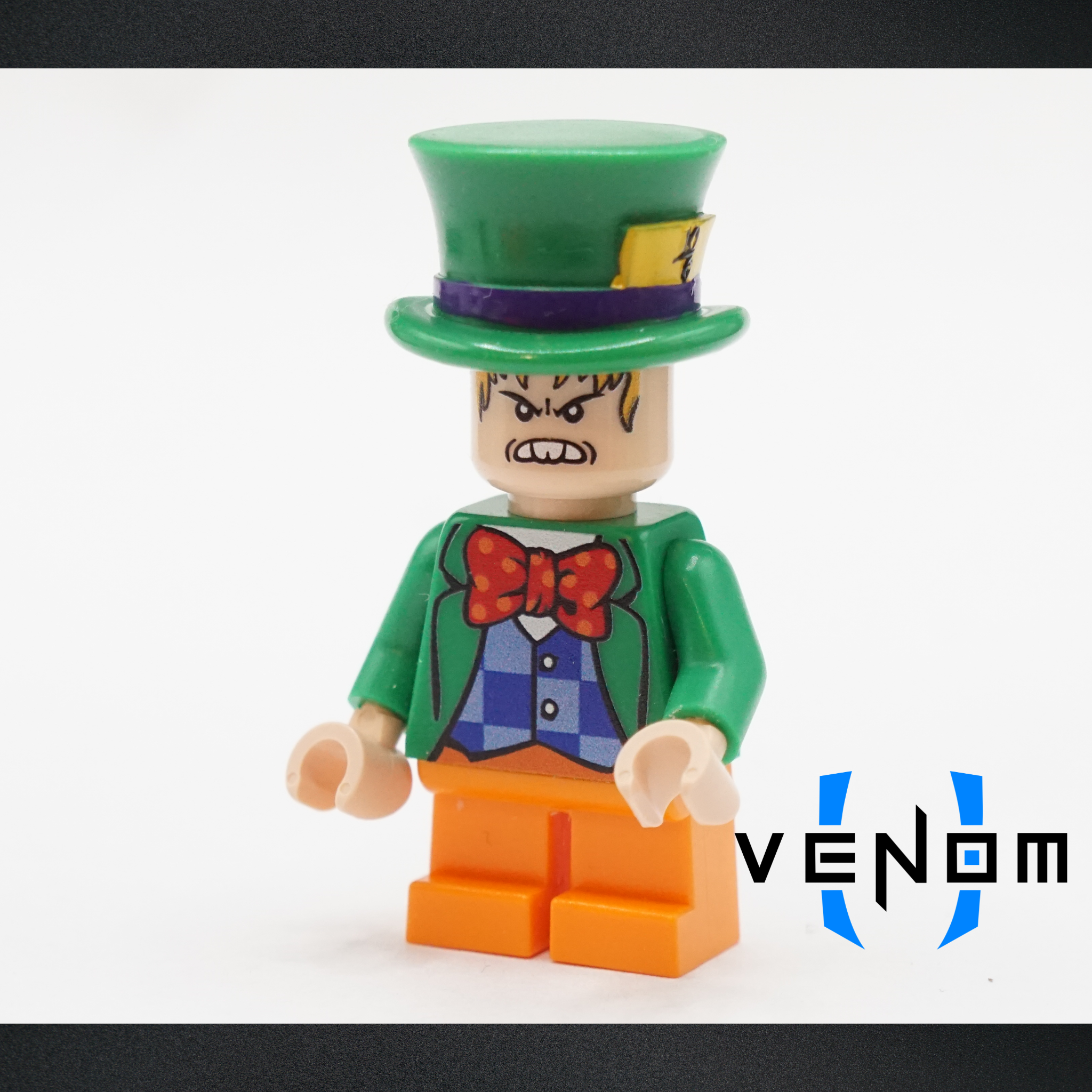 V2.5 DSDJ Hat Man UV Printed Figure