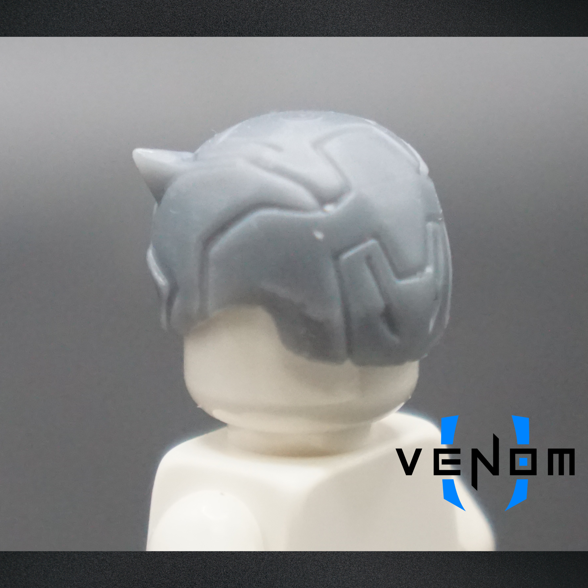 V3 Risktaker Cowl